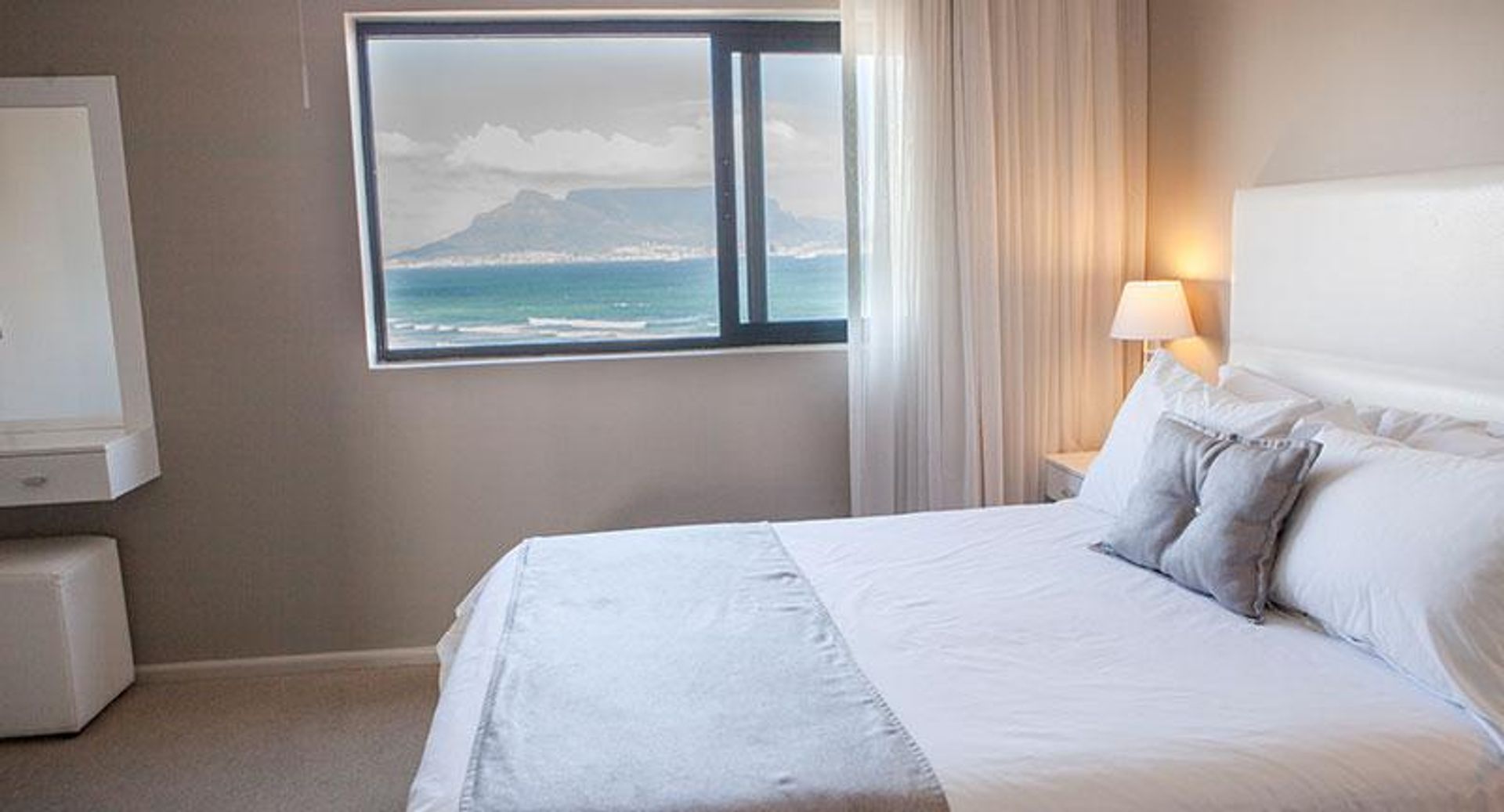 2 Bedroom Property for Sale in Bloubergrant Western Cape